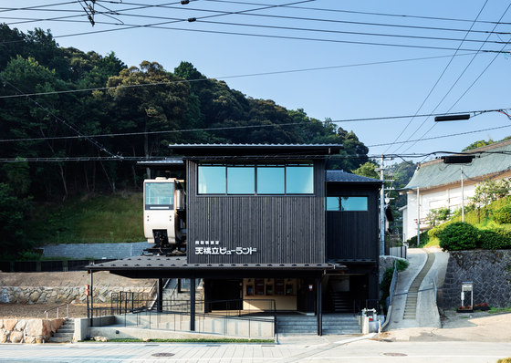 Monorail station of Amanohashidate by Koichi Hankai Architect & Associates | Infrastructure buildings