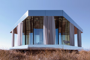 Glass House | Casas Unifamiliares | Ofis Arhitekti