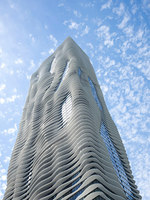 Aqua Tower | Office buildings | Studio Gang
