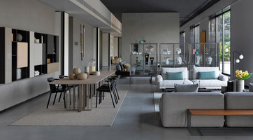 Luxury Design Brand Showroom Pune | Shop interiors | Matteo Nunziati
