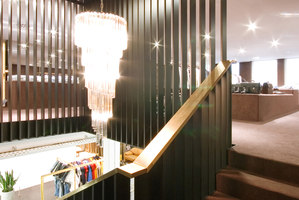 Bungalow 2nd Floor | Intérieurs de magasin | SOMAA