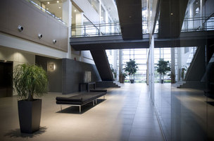 Dollarama | Edifici per uffici | GKC - Gross Kaplin Coviensky Architects