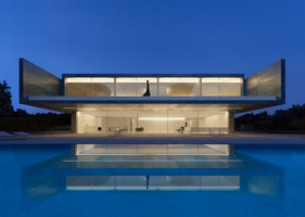 Aluminum House | Detached houses | Fran Silvestre Arquitectos