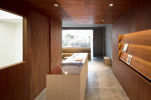 Pharmacy where healthy people gather | Cabinets | Tsubasa Iwahashi Architects