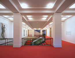 Helmut Newton Foundation | Referencias de fabricantes | Carpet Concept