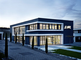 ISDB Logistik GmbH | Manufacturer references | Carpet Concept