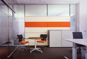 New interior design of the VR Bank Main-Kinzig eG | Références des fabricantes | Carpet Concept