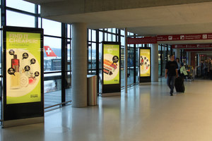 Signaletik Flughafen Zürich | Manufacturer references | BURRI