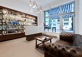 Aveda Exclusive Salon & Barber Shop, Zurich | Intérieurs de magasin | KEPENEK