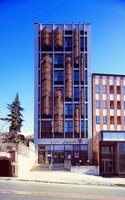 Asef Office building | Edificio de Oficinas | Boozhgan Architecture Studio