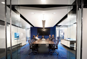 Jackson Square Aviation | Office facilities | FENNIE+MEHL Architects