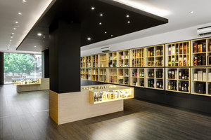 Bottles' Congress | Shop interiors | Tiago do Vale Arquitectos