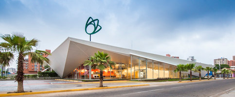 De Candido Express Supermarket | Shopping centres | NMD | NOMADAS