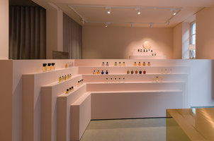 Parfums Uniques | Intérieurs de magasin | 1zu33