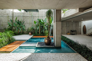 Weekend House in Downtown São Paulo | Casas Unifamiliares | spbr arquitetos