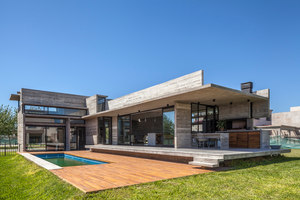 Casa Berazategui | Einfamilienhäuser | Besonias Almeida Arquitectos