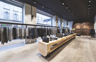 Wolfensson 1040 | Shop interiors | Moccaroom Hannes Zieher
