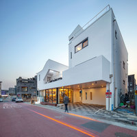 Store Residence | Casas Unifamiliares | ThEPlus Architects