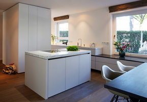 Cucina bianco | Living space | holzrausch Planung & Werkstätten