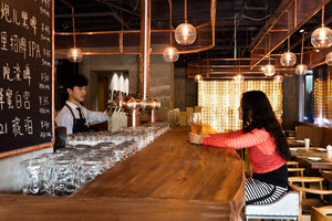 Dongli Brewery | Intérieurs de restaurant | Latitude