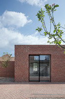 Brick House in Brick Garden | Case unifamiliari | Jan Proksa