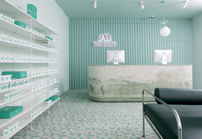 Medly Pharmacy | Intérieurs de magasin | Sergio Mannino Studio