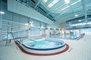 Kennedy Town Swimming Pool | Hallenbäder | Farrells
