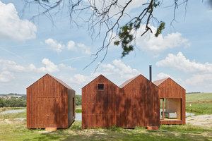 Cottage Near a Pond | Detached houses | Atelier 111 architekti