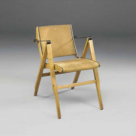 Bridge folding chair