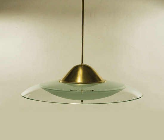 Glass pendant lamp with brass structure