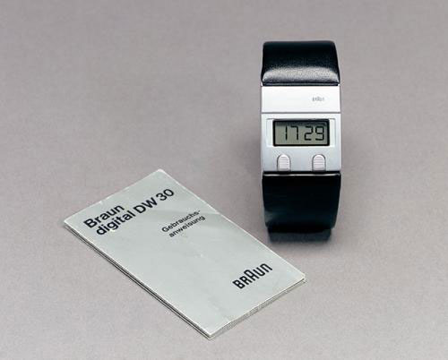 DW30 quartz wrist watch