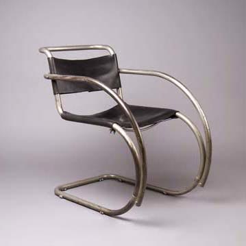 Cantiliver chair