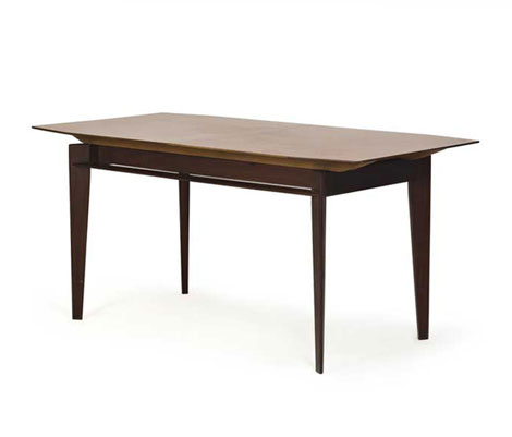 Extensible rosewood table