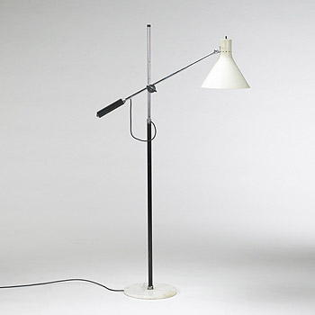 Single arm floor lamp