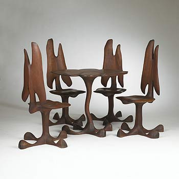 Table/chairs