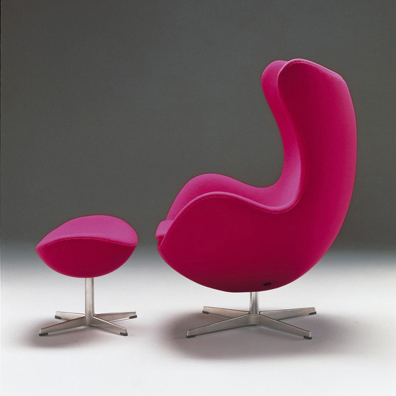 Egg™ Lounge chair | 3316 | Walnut leather | Polished aluminum base + Footstool | 3127 | Walnut leather | Polished aluminum base | Poltrone | Fritz Hansen