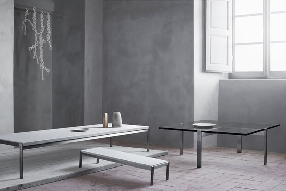 PK65™ | Coffee table | Glass | Brushed stainless steel base | Mesas de centro | Fritz Hansen
