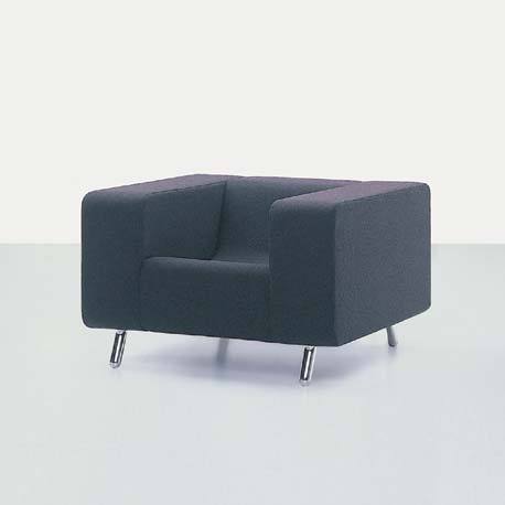 Flow armchair | Poltrone | Derin