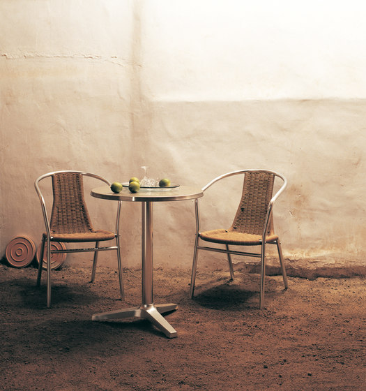 Indiana Armchair | Chairs | Amat-3