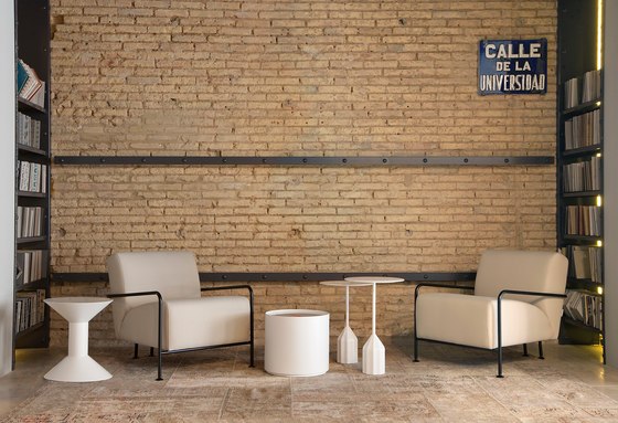 Colubi armchair | Armchairs | viccarbe