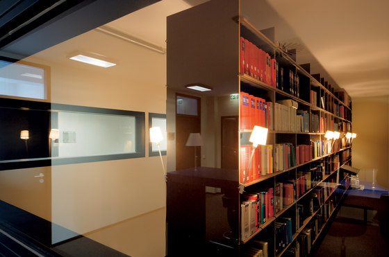 FNP Table by Moormann