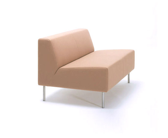 hm18a | Armchairs | Hitch|Mylius