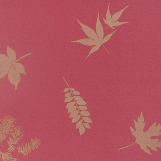 Leaves geranium/gold wallpaper | Wandbeläge / Tapeten | Clarissa Hulse