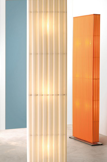 Paravent pivotant H302 floor lamp | Pareti mobili | Dix Heures Dix