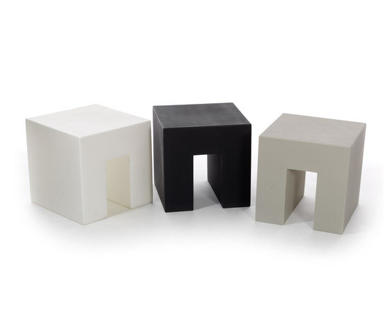 Vignelli Cube | Model 1030 | Light Grey | Tavolini alti | Heller