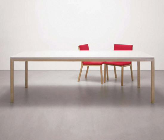Margot Table | Dining tables | Dune