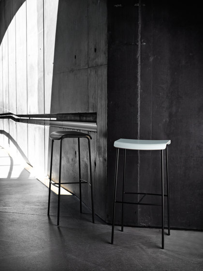 Pause bar table | Tavoli contract | Magnus Olesen