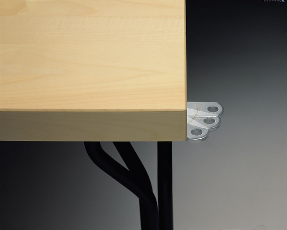 Mix with branch-shaped legs | Contract tables | Magnus Olesen