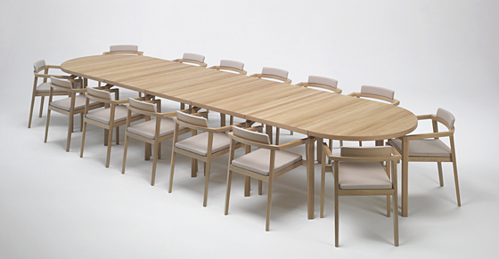 Mix with branch-shaped legs | Tables collectivités | Magnus Olesen
