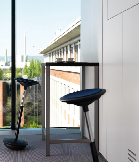 Stitz 2 Model 201/2 | Lean stools | Wilkhahn